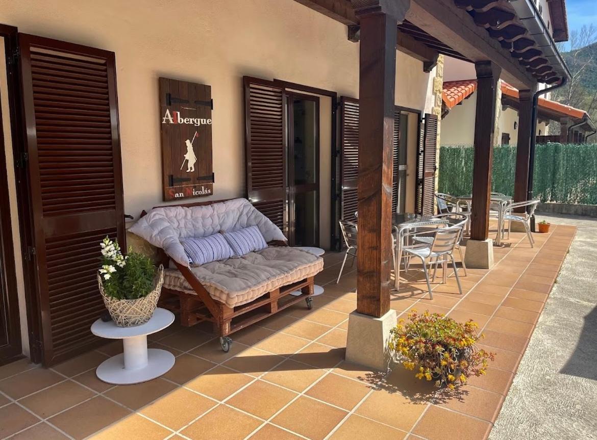 Albergue San Nicolas Larrasoana Екстериор снимка