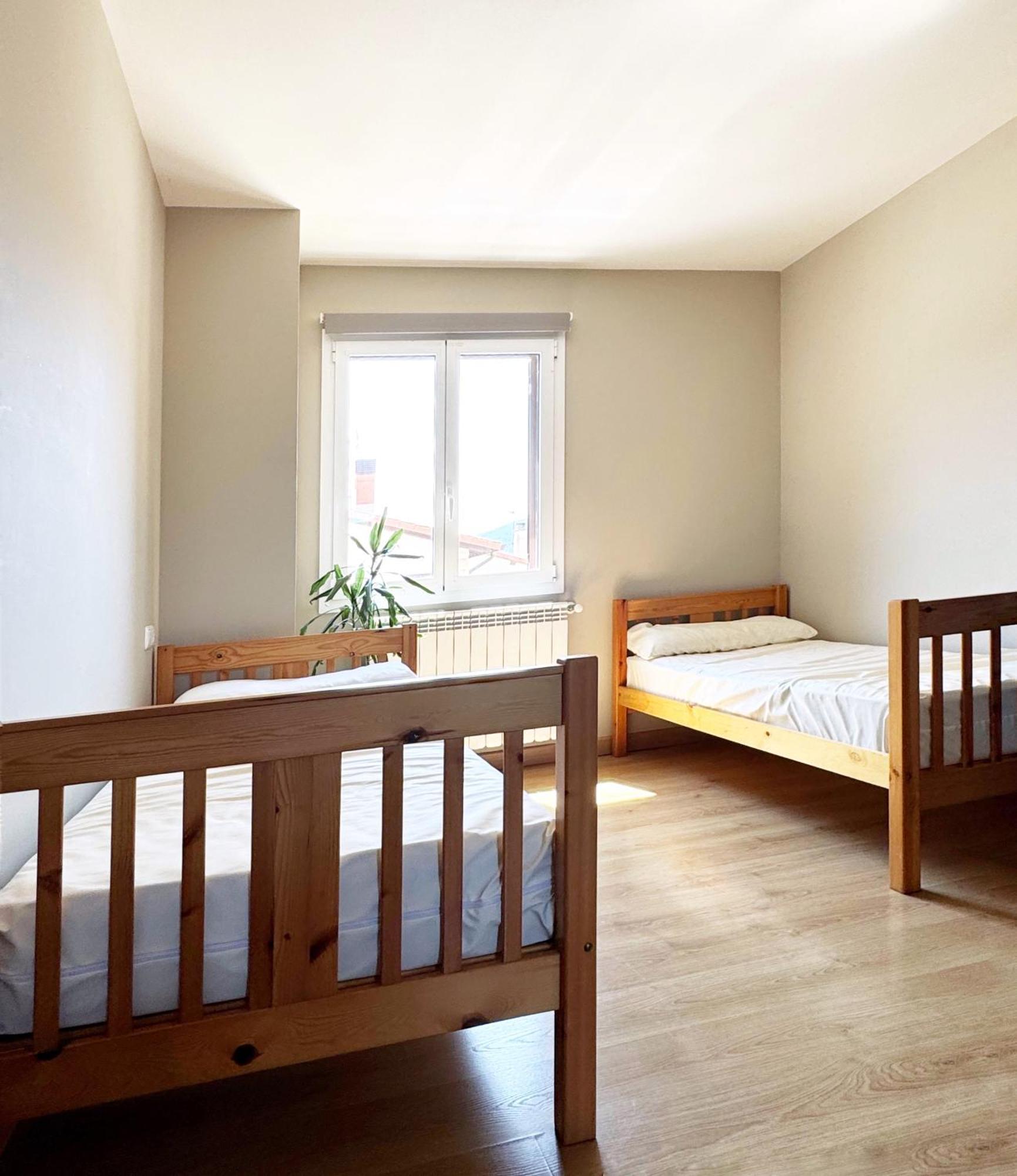 Albergue San Nicolas Larrasoana Екстериор снимка