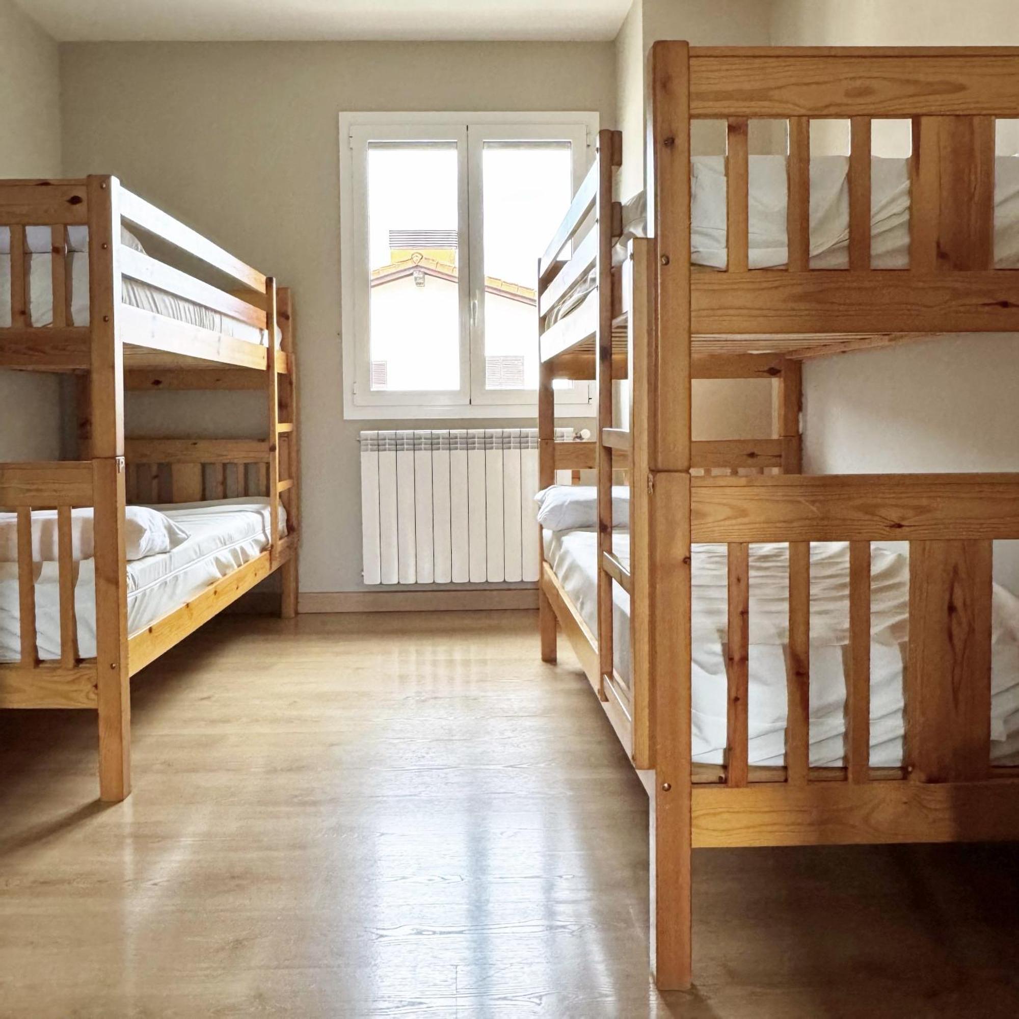 Albergue San Nicolas Larrasoana Екстериор снимка